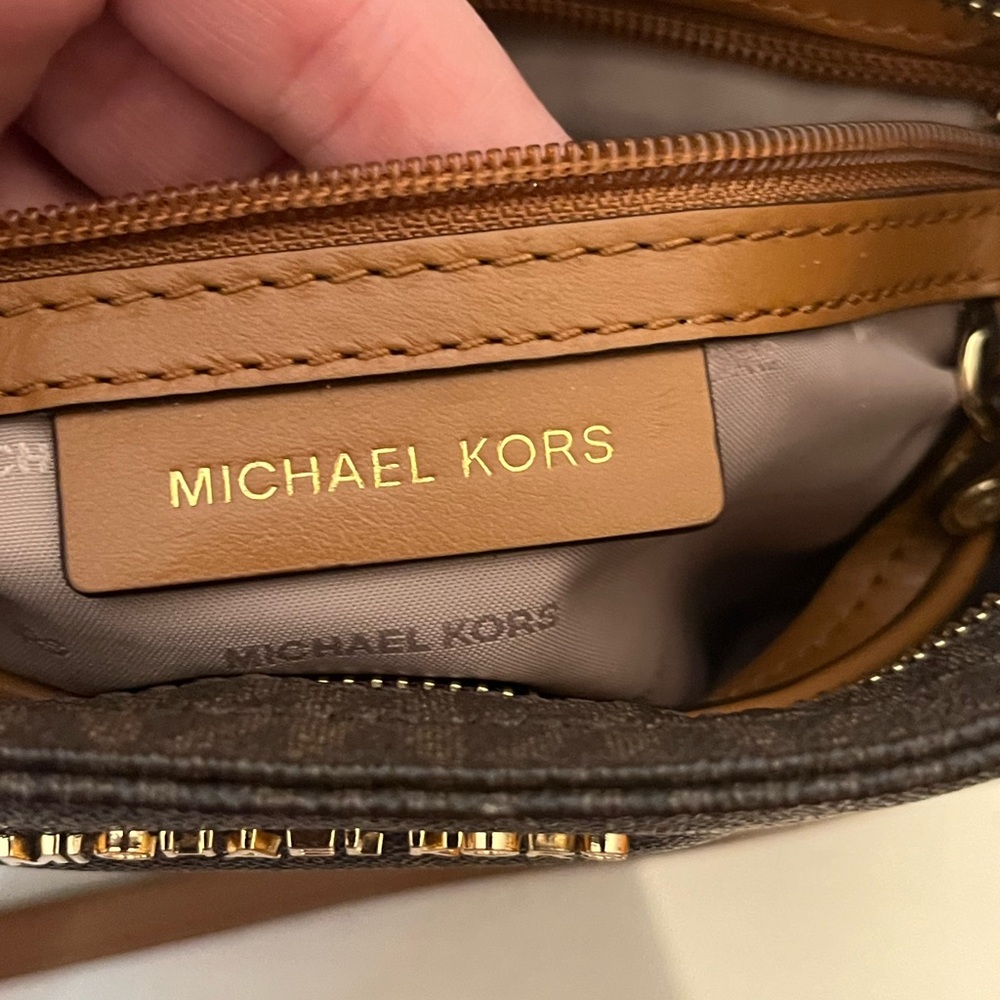 Michael Kors Jet Set Travel Large logo shoulder/ crossbody bag Contemporary - Picture 8 of 9